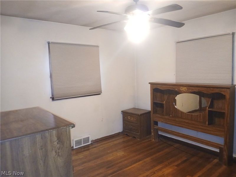 1010 Burlington Street, Youngstown, OH 44510 Photo 13