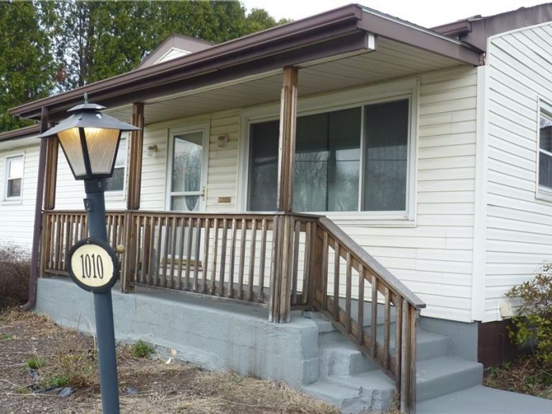 1010 Burlington Street, Youngstown, OH 44510 Photo 2