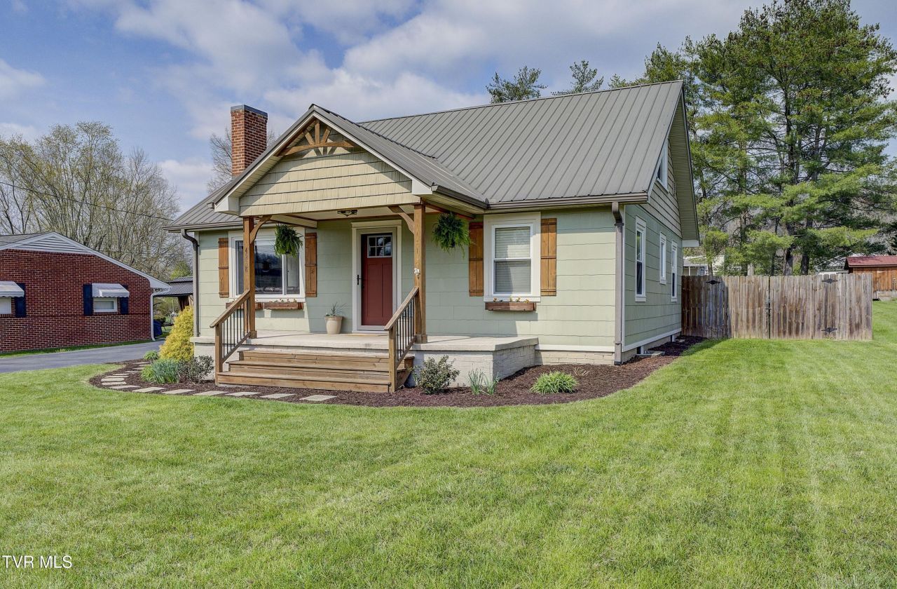 4238 Ivanhoe Street, Kingsport, TN 37660 Main Photo