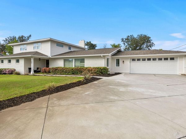 200 Hollis Avenue, Panama City, FL 32401