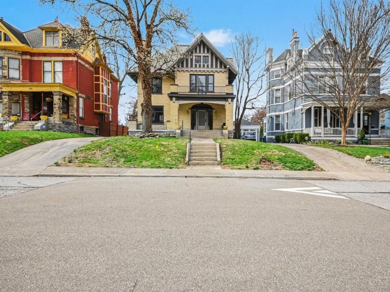 3051 Fairfield Avenue, Cincinnati, OH 45206 Photo 1