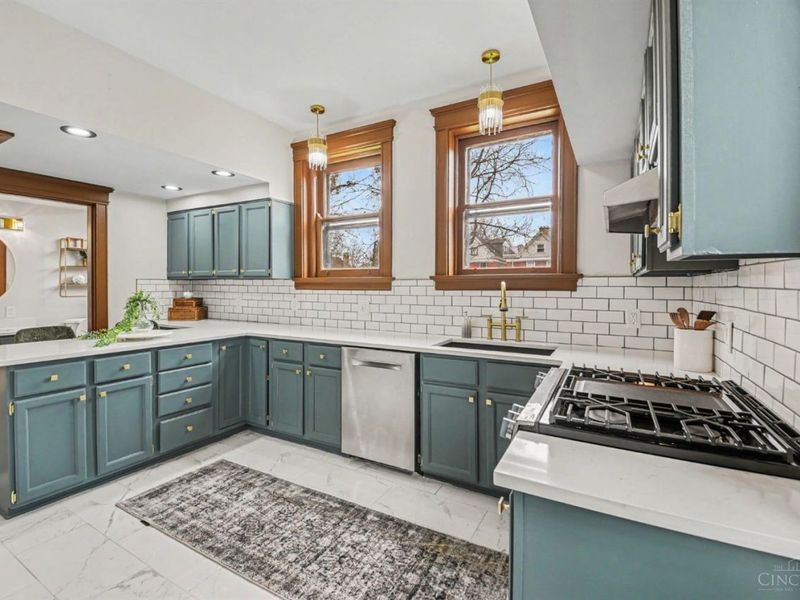 3051 Fairfield Avenue, Cincinnati, OH 45206 Photo 11