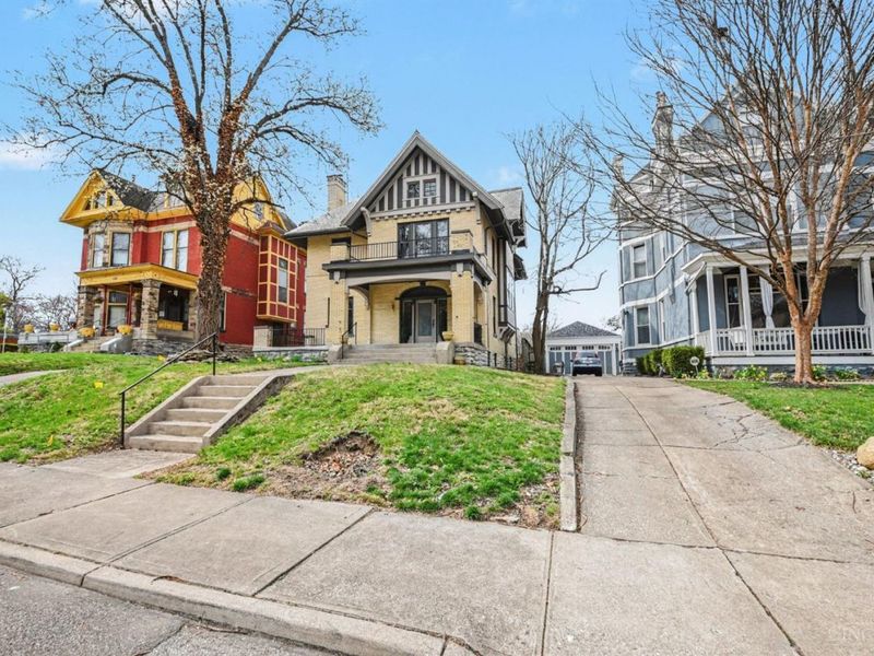 3051 Fairfield Avenue, Cincinnati, OH 45206 Photo 2