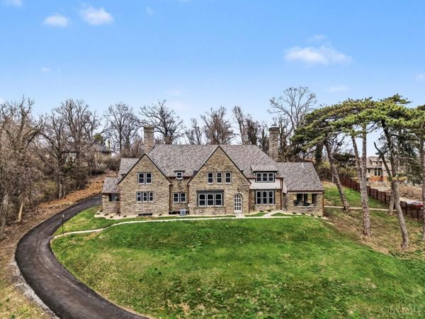 740 N Fred Shuttlesworth Circle, Cincinnati, OH 45229