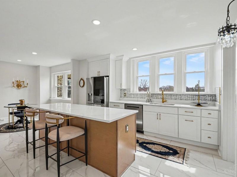 740 N Fred Shuttlesworth Circle, Cincinnati, OH 45229 Photo 11