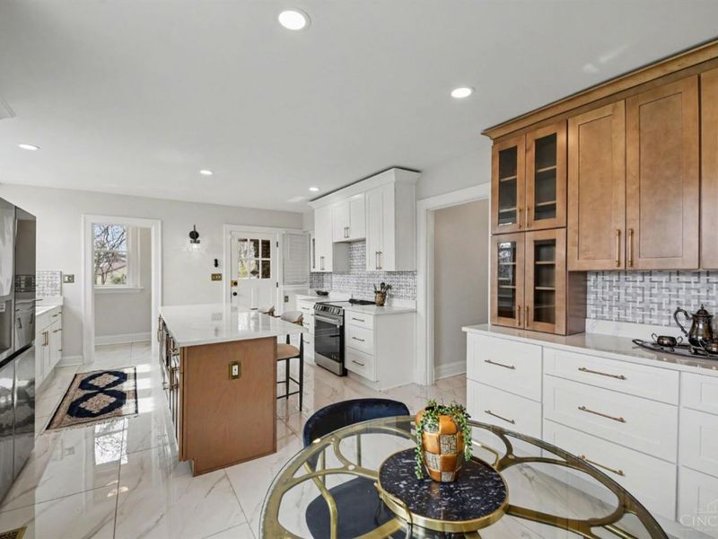 740 N Fred Shuttlesworth Circle, Cincinnati, OH 45229 Photo 14