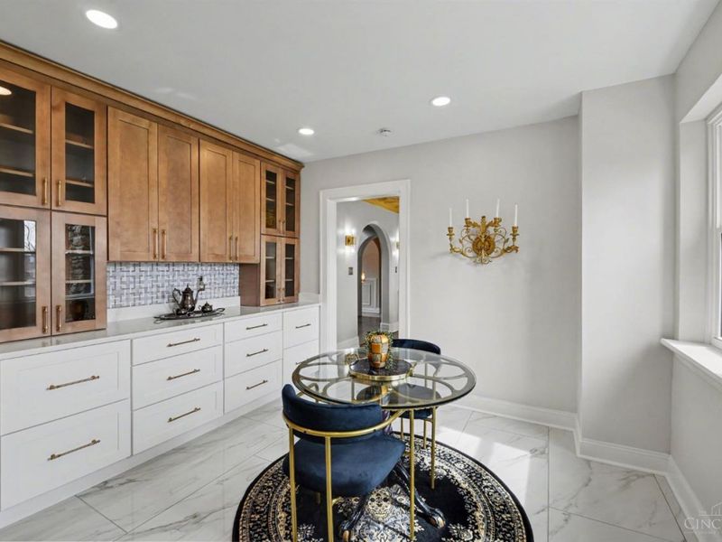 740 N Fred Shuttlesworth Circle, Cincinnati, OH 45229 Photo 15