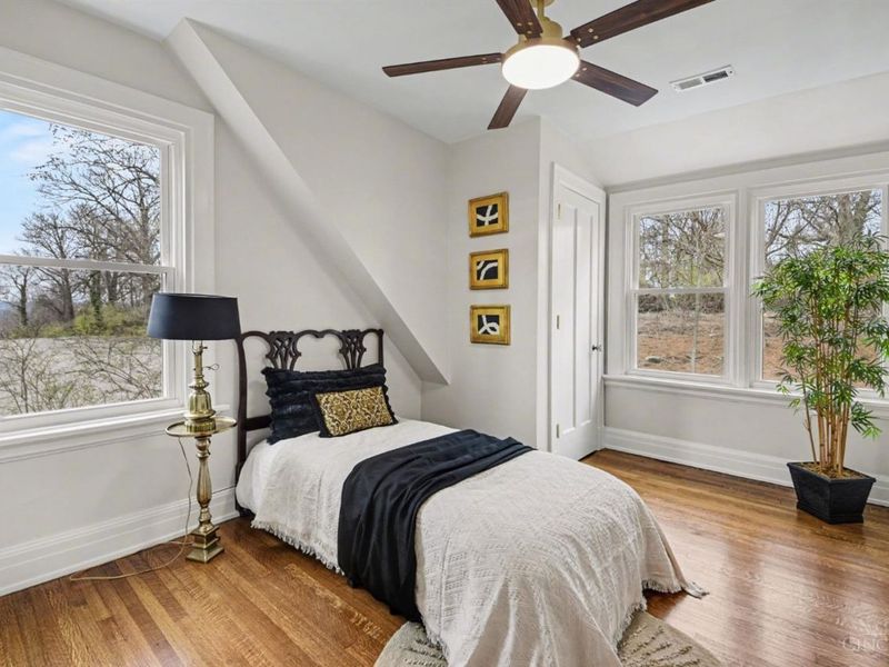 740 N Fred Shuttlesworth Circle, Cincinnati, OH 45229 Photo 23