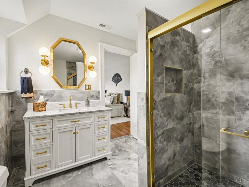 740 N Fred Shuttlesworth Circle, Cincinnati, OH 45229 Photo 29