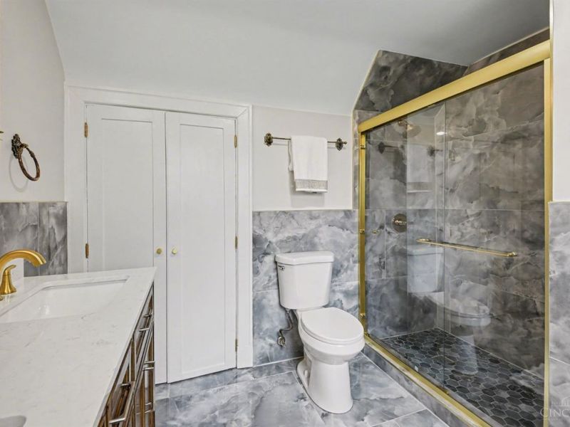 740 N Fred Shuttlesworth Circle, Cincinnati, OH 45229 Photo 33