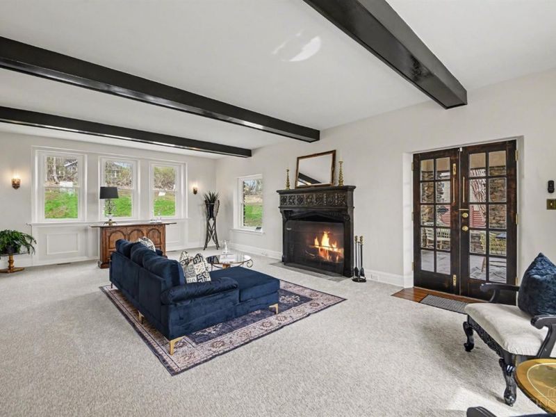 740 N Fred Shuttlesworth Circle, Cincinnati, OH 45229 Photo 6