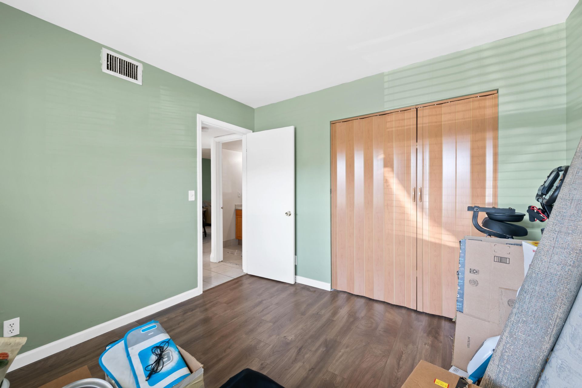 5570 Lakeside Drive, Unit 102, Margate, FL 33063 Photo