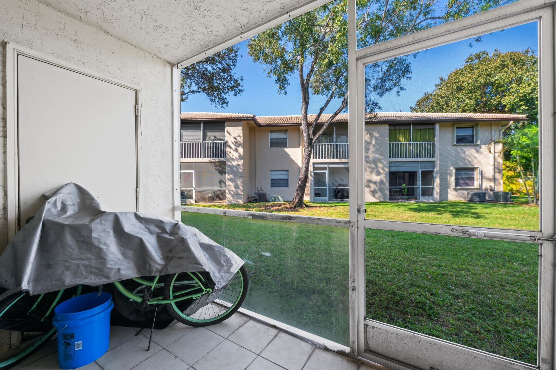 5570 Lakeside Drive, Unit 102, Margate, FL 33063 Photo