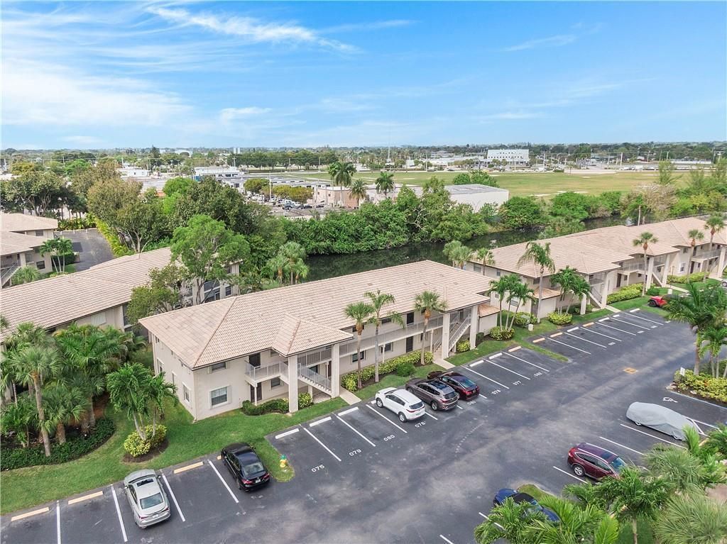 5570 Lakeside Drive, Unit 102, Margate, FL 33063 Photo