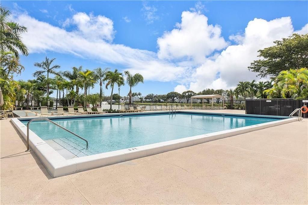 5570 Lakeside Drive, Unit 102, Margate, FL 33063 Photo