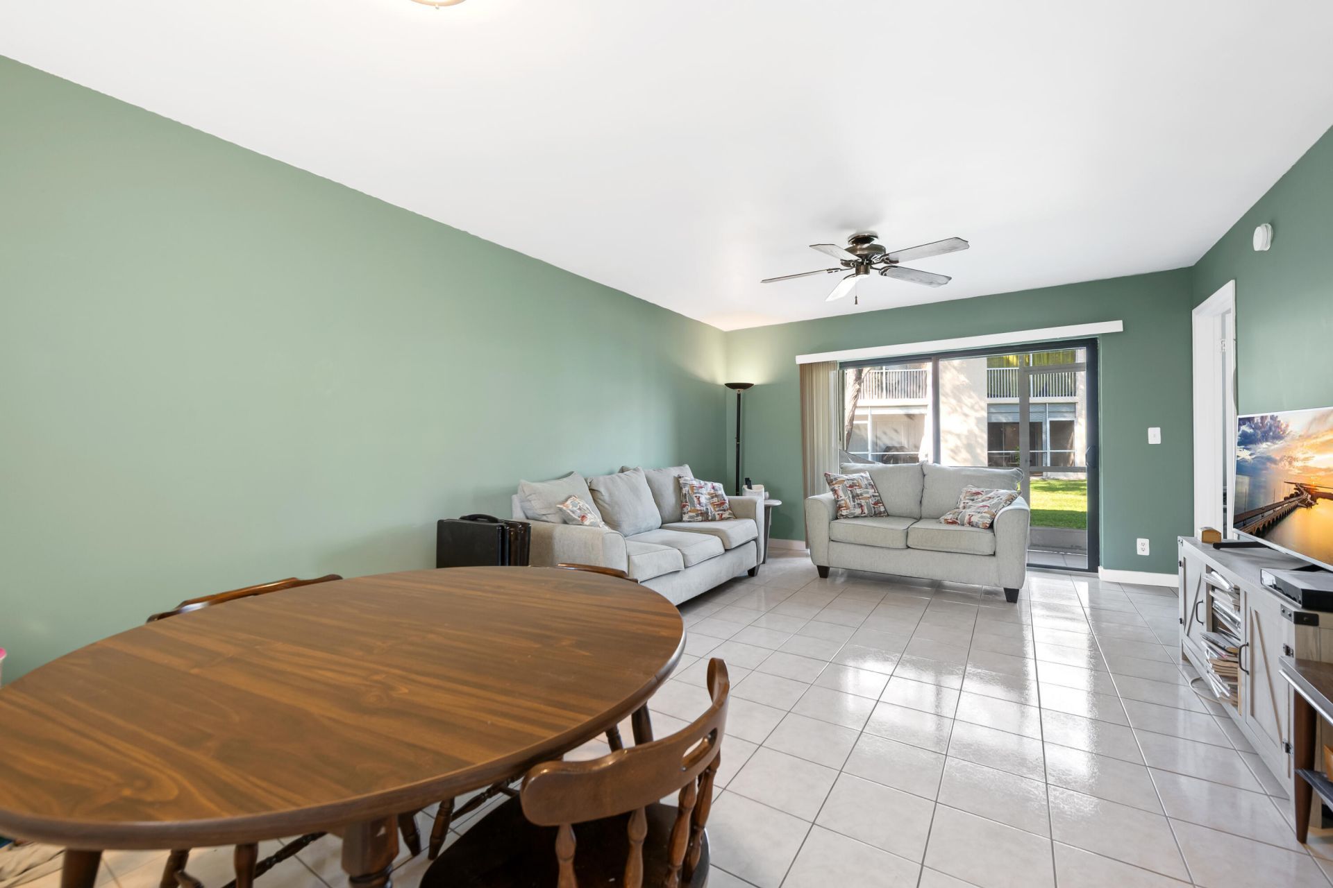 5570 Lakeside Drive, Unit 102, Margate, FL 33063 Photo