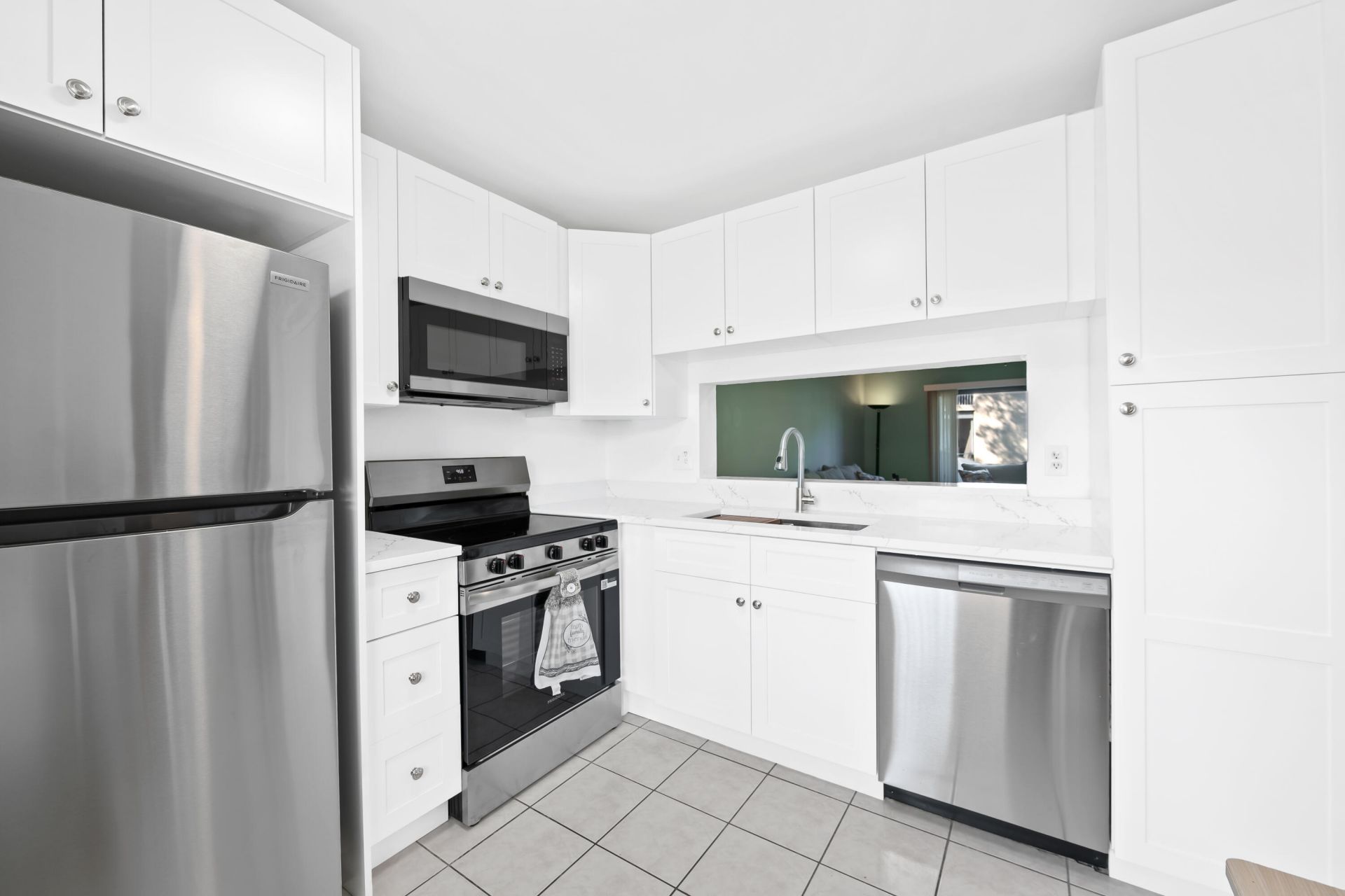 5570 Lakeside Drive, Unit 102, Margate, FL 33063 Photo