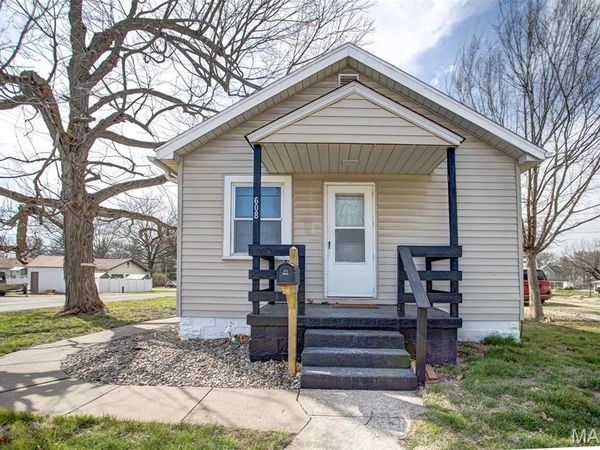 608 S Lafayette Street , Jerseyville, IL 62052