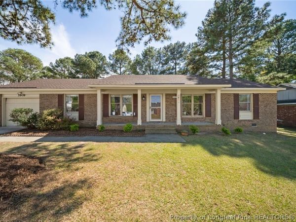 5909 Waterdale Court, Fayetteville, NC 28304