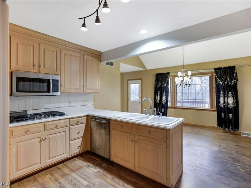 1760 Innisbrook Lane, Zanesville, OH 43701 Photo 12