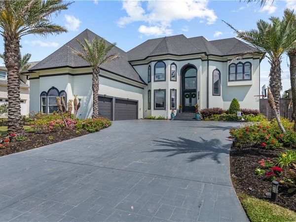2273 SUNSET Boulevard, Slidell, LA 70461