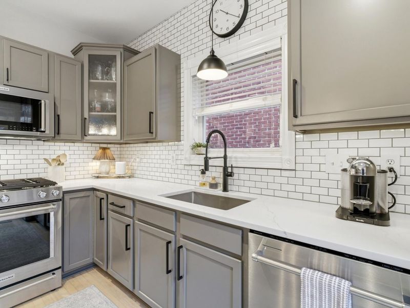 53 E Prescott Street, Columbus, OH 43215 Photo 20