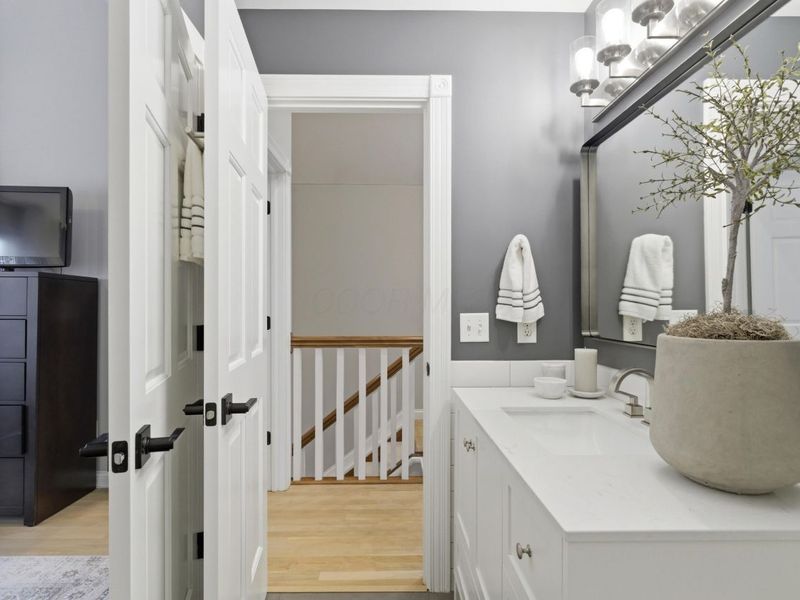 53 E Prescott Street, Columbus, OH 43215 Photo 36