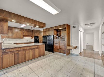 3325 E Hidden Valley Drive, Reno, NV 89502 Photo