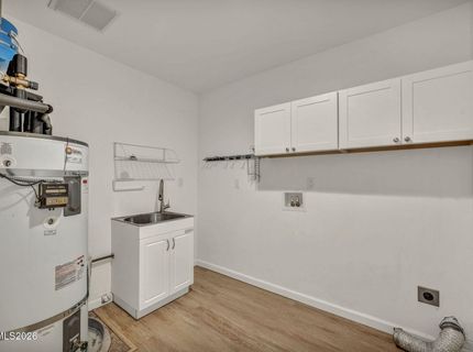 3325 E Hidden Valley Drive, Reno, NV 89502 Photo