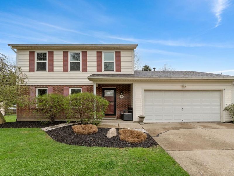 609 Fox Chase Way, Maineville, OH 45039 Photo 2