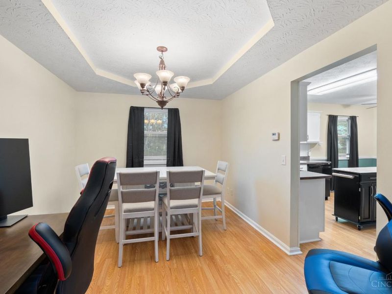 609 Fox Chase Way, Maineville, OH 45039 Photo 8