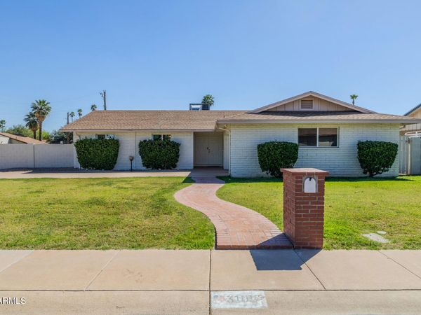 3101 W SHANGRI LA Road, Phoenix, AZ 85029