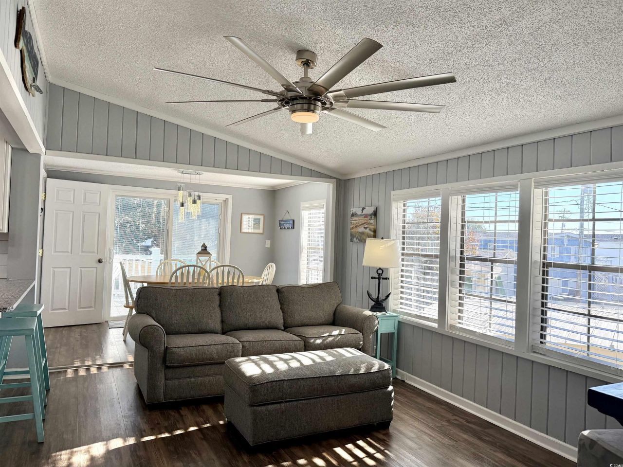 2027 Lark Dr. Photo 22