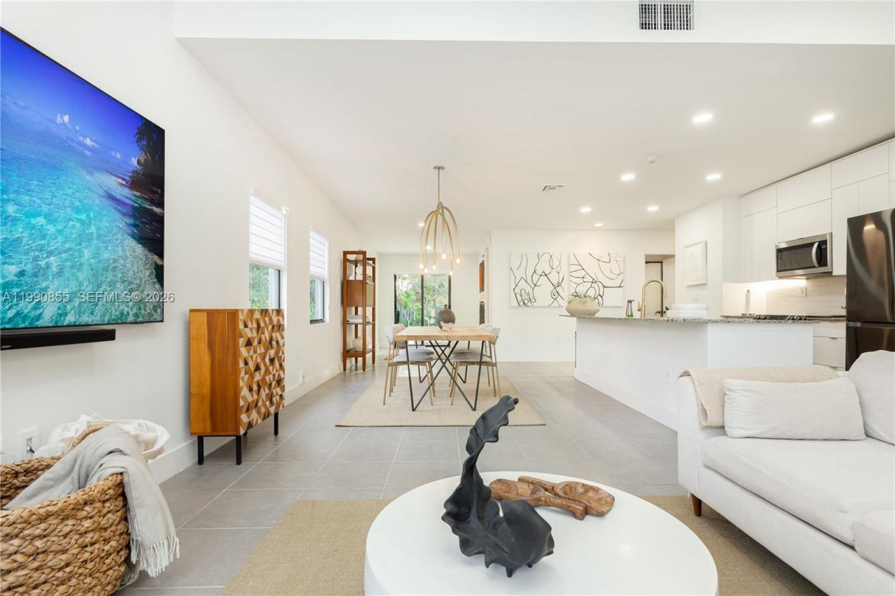 14000 NE 16th Ct , North Miami, FL 33181 Photo