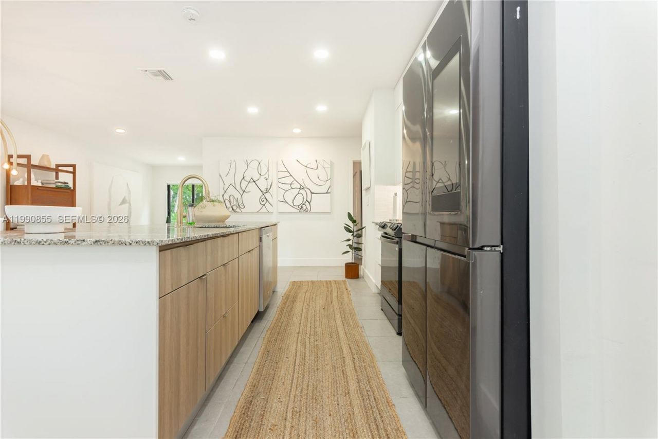 14000 NE 16th Ct , North Miami, FL 33181 Photo