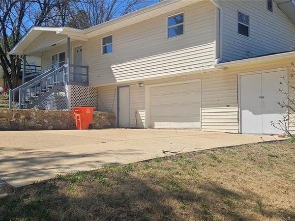 485 Skyview Drive, Ellington, MO 63638