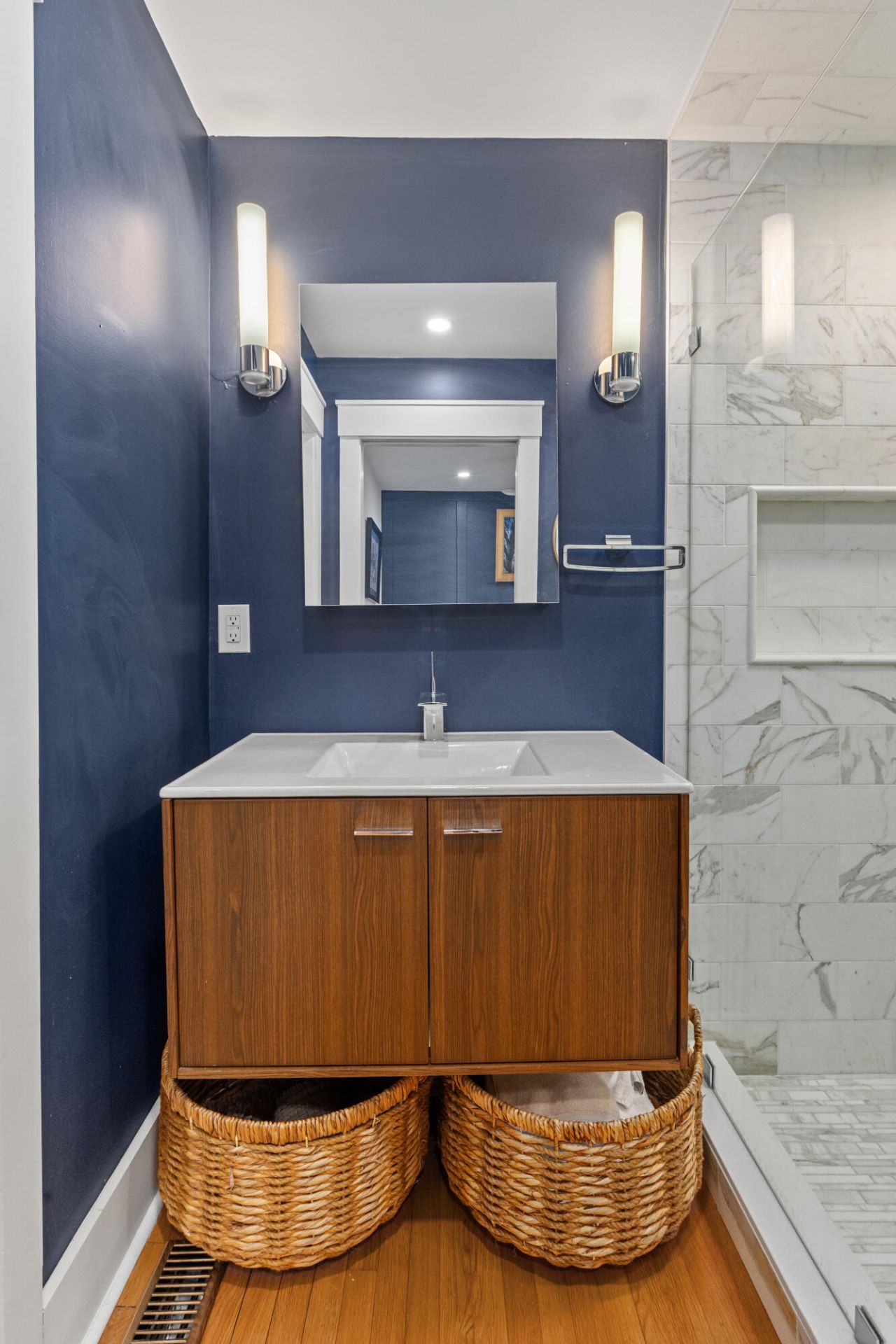 1089 Harbor View Road Photo 25