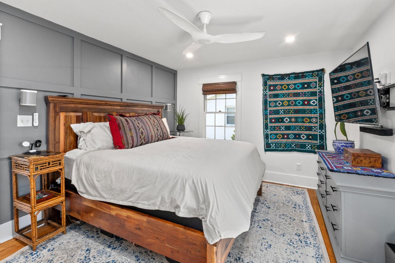 1089 Harbor View Road Photo 32