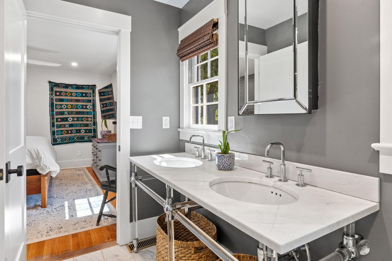 1089 Harbor View Road Photo 39