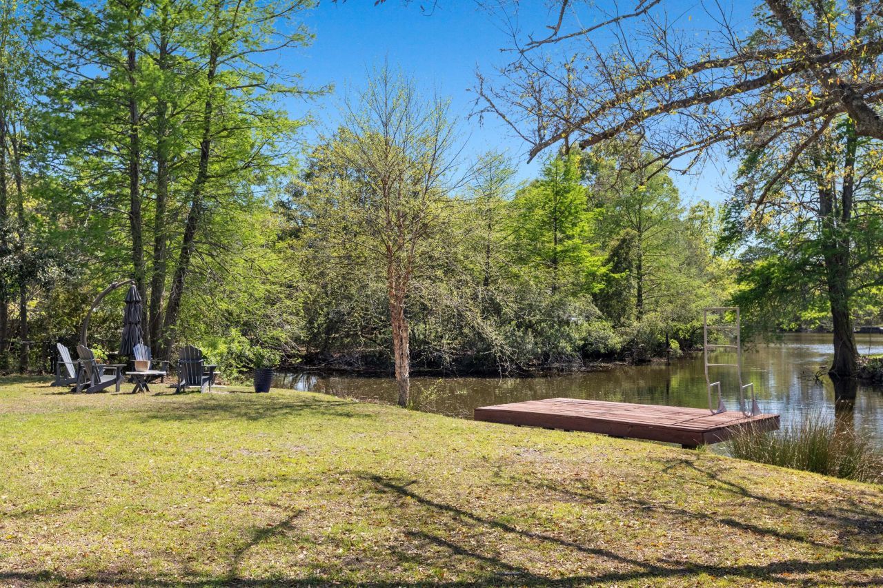 1089 Harbor View Road Photo 44