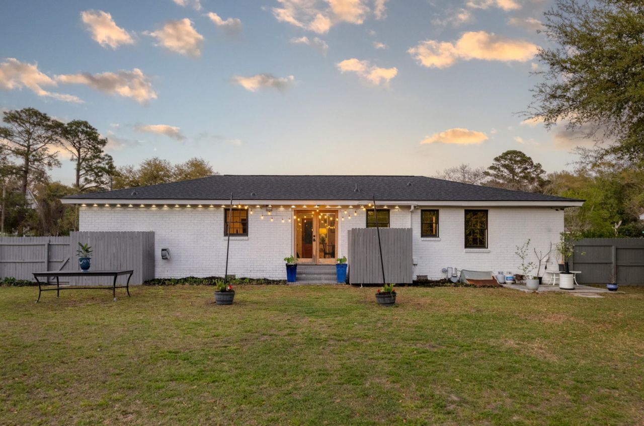 1089 Harbor View Road Photo 69