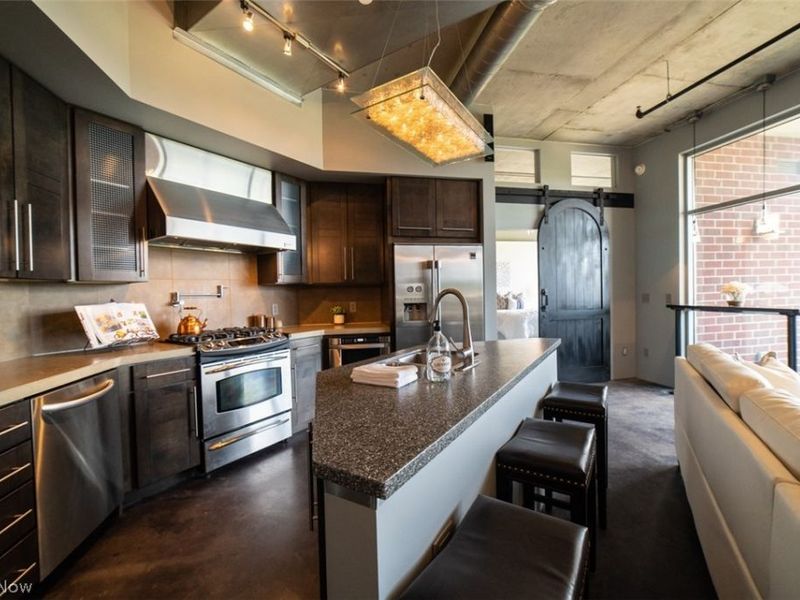 21 Furnace, Unit 603, Akron, OH 44308 Photo 7