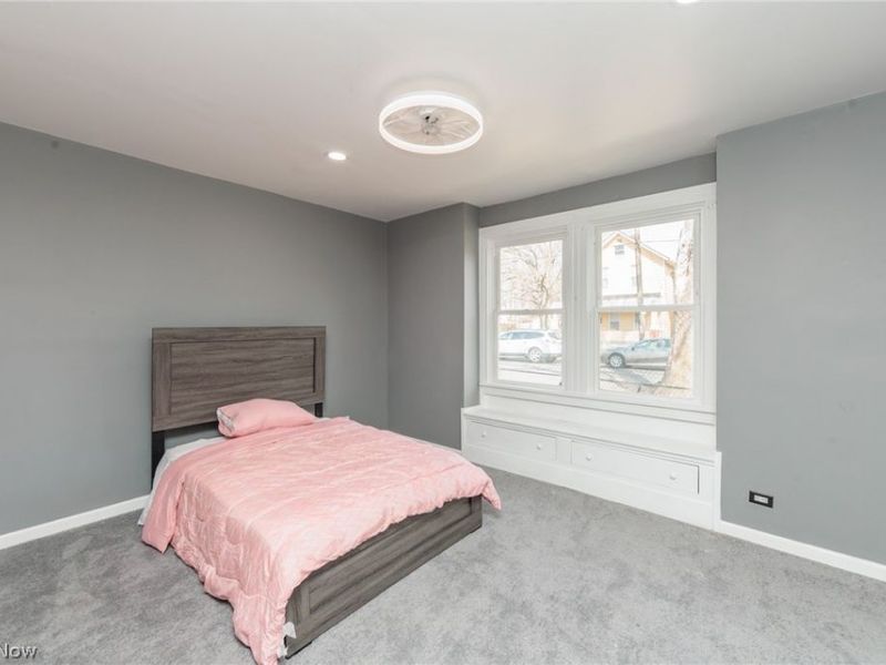 5811 Madison Avenue, Cleveland, OH 44102 Photo 12