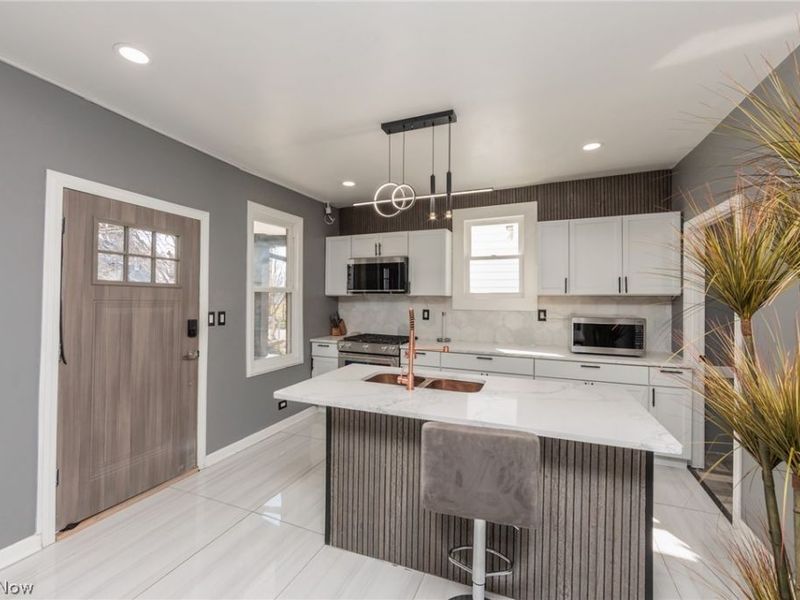 5811 Madison Avenue, Cleveland, OH 44102 Photo 19