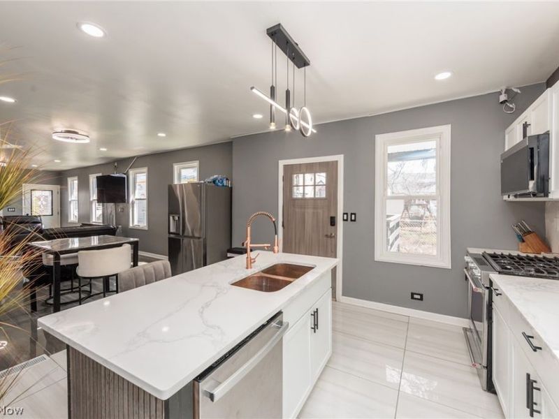 5811 Madison Avenue, Cleveland, OH 44102 Photo 21