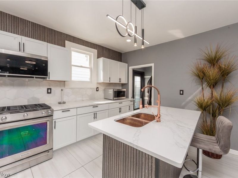 5811 Madison Avenue, Cleveland, OH 44102 Photo 25