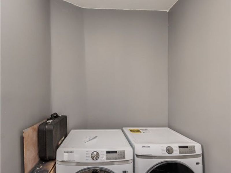 5811 Madison Avenue, Cleveland, OH 44102 Photo 26