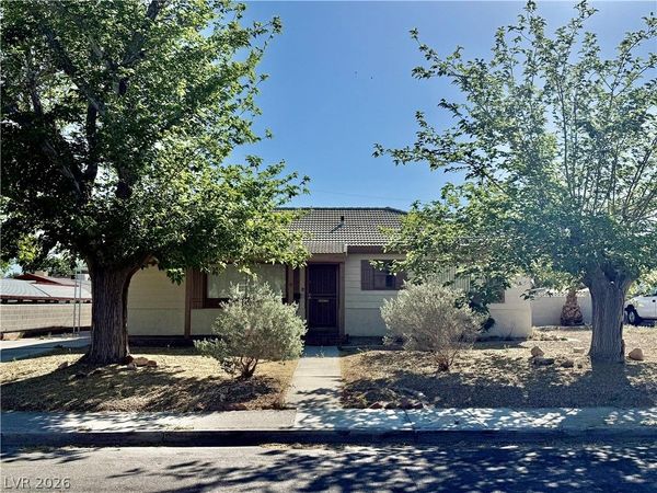 1133 Darmak Drive , Las Vegas, NV 89102