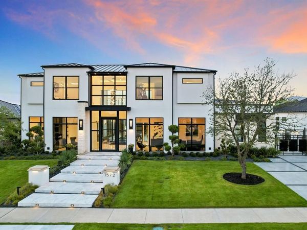 1572 Courtland Drive, Frisco, TX 75034