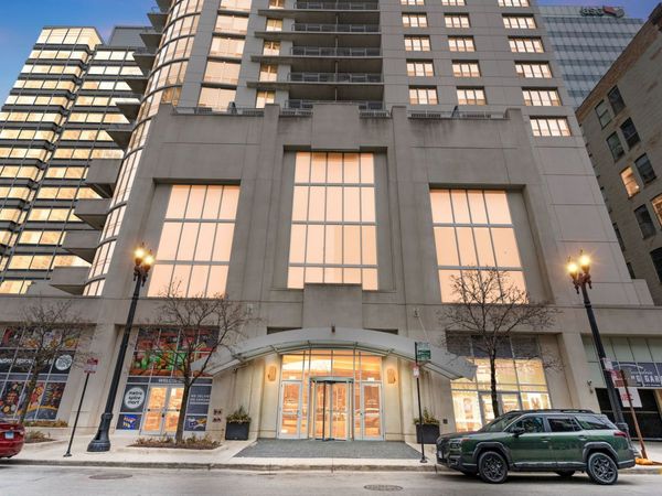 Unit 2208, Chicago, IL 60661